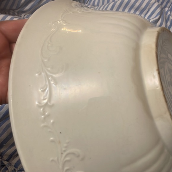 Charming Antique Cream Bowl by Cartwright Brothers, Likely from 1880s-1890s. - Picture 11 of 13